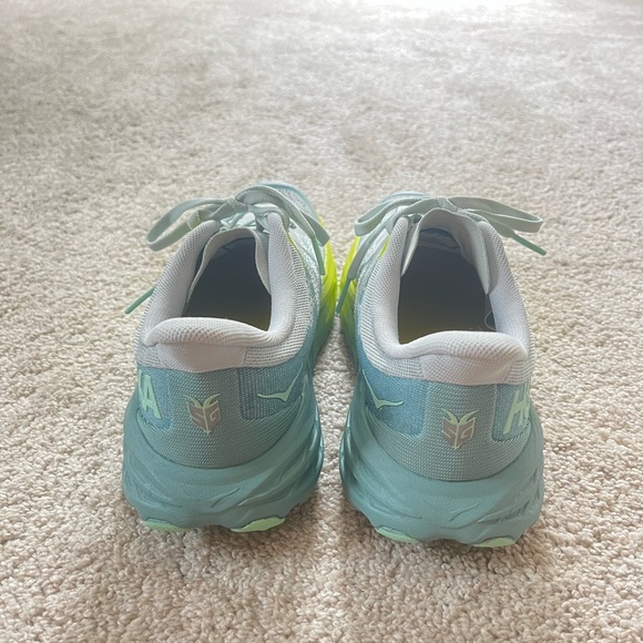 Hokas / Size 7.5 - Picture 6 of 7